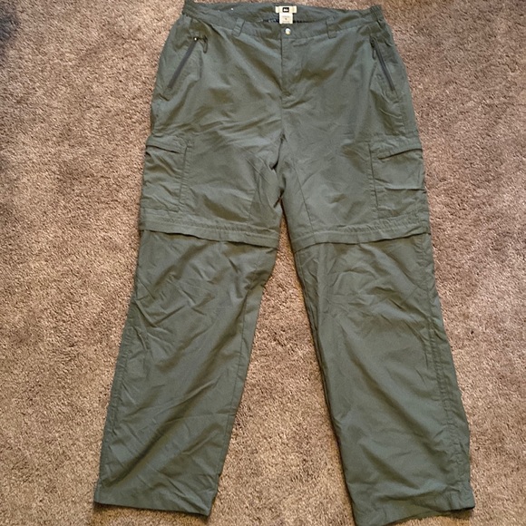 REI Pants & Jumpsuits Womans Green Cargo Pants Poshmark